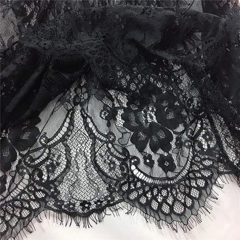 Saia Mini de Renda Feminina com Transparência – Branca ou Preta