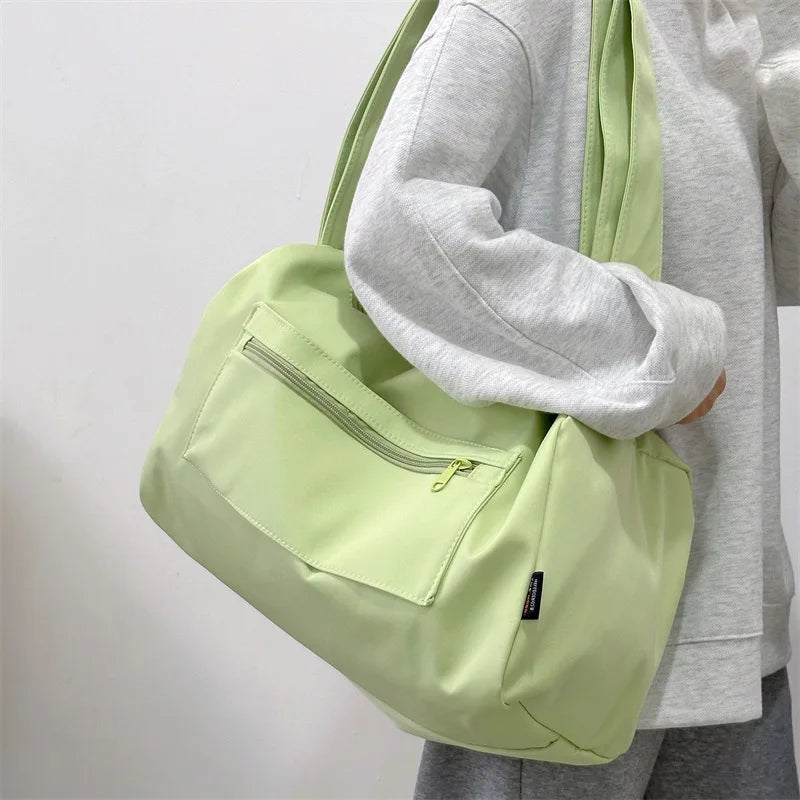 Bolsa de Viagem e Academia em Nylon — Cloe