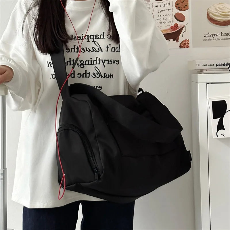 Bolsa de Viagem e Academia em Nylon — Cloe