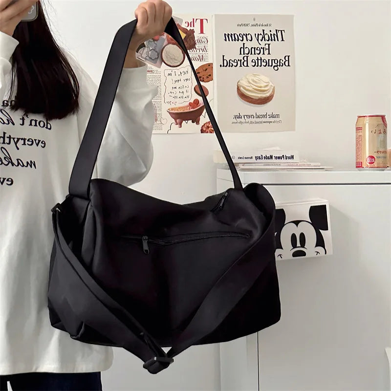 Bolsa de Viagem e Academia em Nylon — Cloe