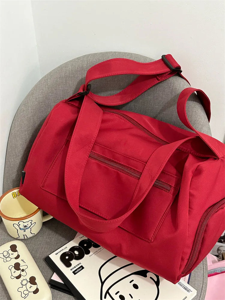 Bolsa de Viagem e Academia em Nylon — Cloe