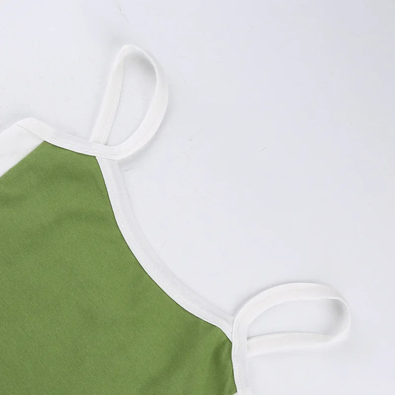 Cropped Feminino Canelado com Alças Contrastantes – Casual Moderno