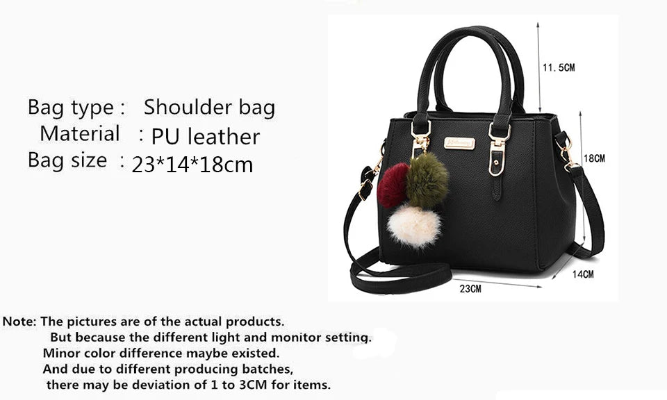 Bolsa Feminina Elegance com Pingente Decorativo e Alça Transversal