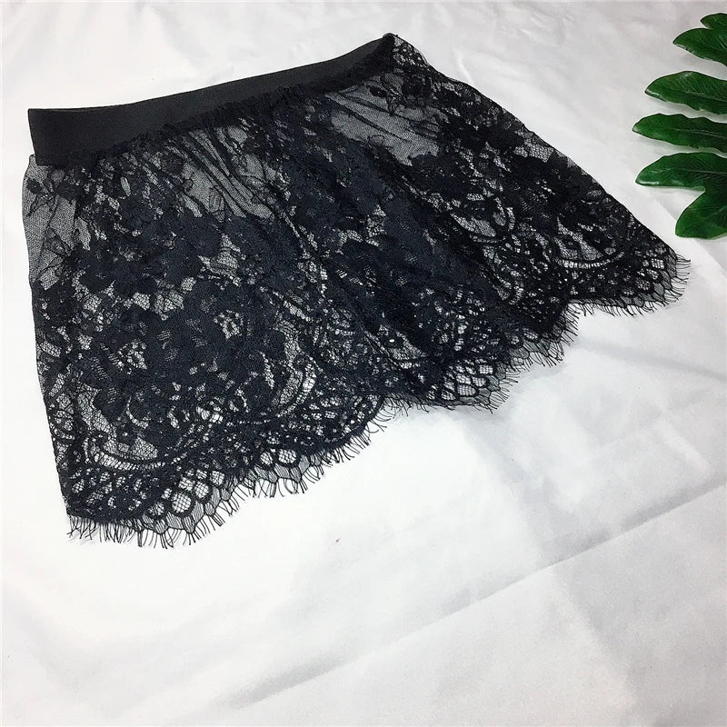 Saia Mini de Renda Feminina com Transparência – Branca ou Preta