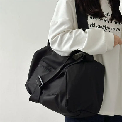 Bolsa de Viagem e Academia em Nylon — Cloe