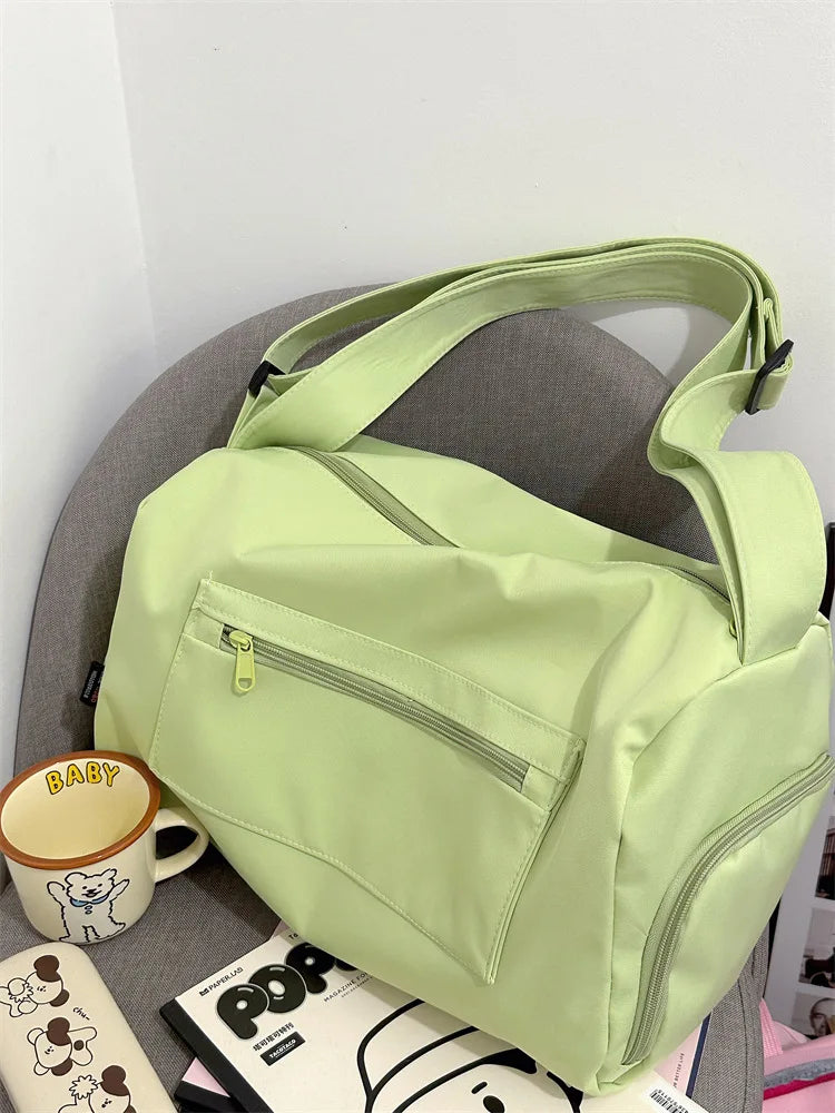 Bolsa de Viagem e Academia em Nylon — Cloe