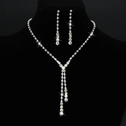 Conjunto Feminino de Colar e Brincos com Zircônias – Elegância Premium