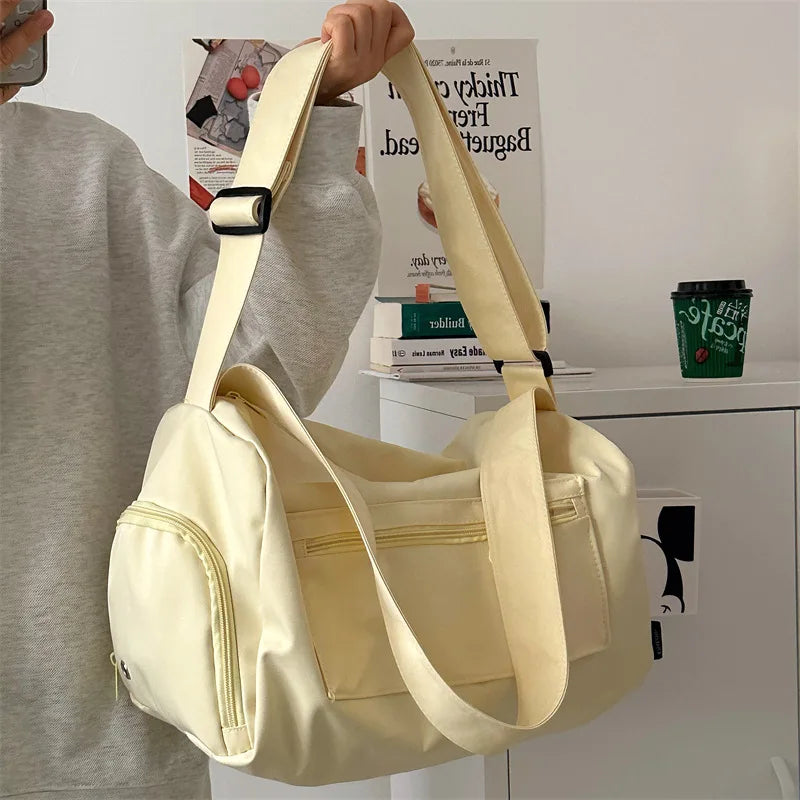 Bolsa de Viagem e Academia em Nylon — Cloe