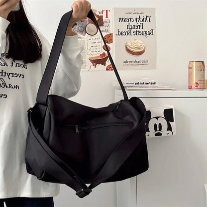 Bolsa de Viagem e Academia em Nylon — Cloe
