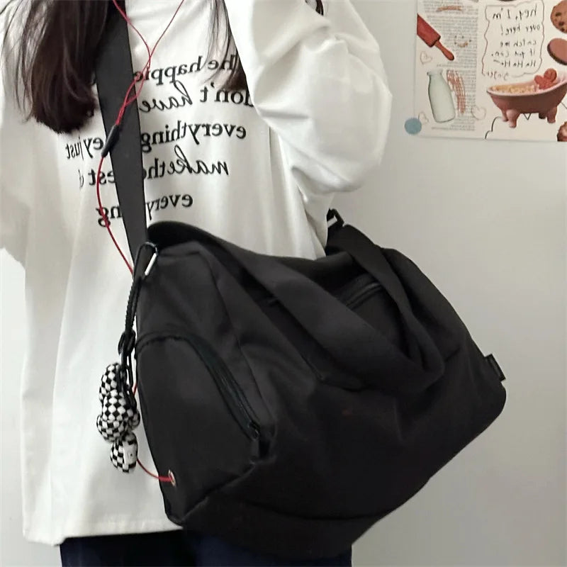 Bolsa de Viagem e Academia em Nylon — Cloe