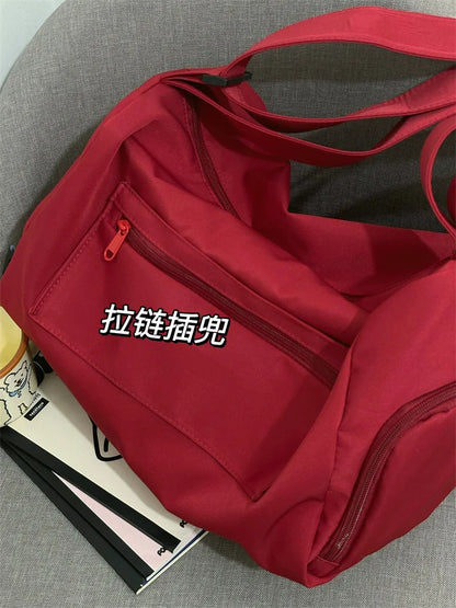 Bolsa de Viagem e Academia em Nylon — Cloe