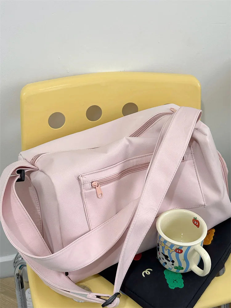 Bolsa de Viagem e Academia em Nylon — Cloe