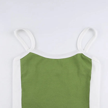 Cropped Feminino Canelado com Alças Contrastantes – Casual Moderno