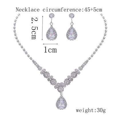 Conjunto Feminino de Colar e Brincos com Zircônias – Elegância Premium